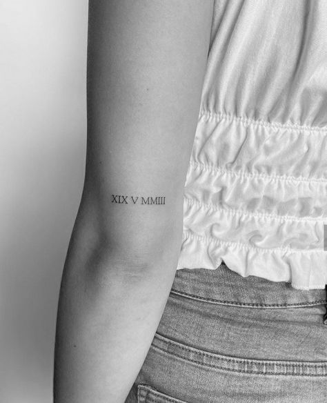 Roman Numeral Tattoo Font, Roman Numbers Tattoo, Birthdate Tattoo, Roman Numeral Tattoos, Date Tattoos, Number Tattoos, Writing Tattoos, Petite Tattoos, Tattoo Font