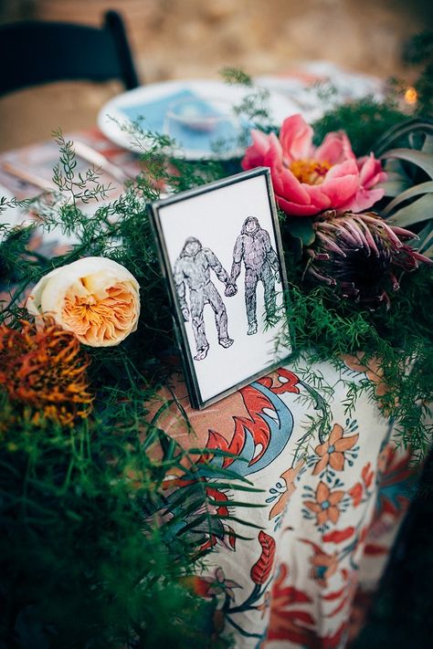 This wedding was a sci-fi lover's ceremony and cryptid creatures with a dose of boho in the desert Sci Fi Wedding, Cryptid Creatures, Quirky Wedding, Offbeat Bride, Redwood Forest, Wedding Suite, X Files, In The Desert, Joshua Tree