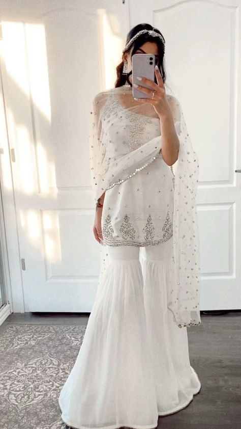 White Punjabi Dress, White Sharara Outfit, White Punjabi Suit, White Sharara, Indian Dress Up, Afghani Clothes, Modest Casual Outfits, Trendy Outfits Indian, Sharara Suits