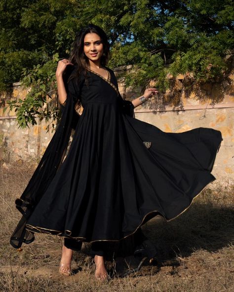 Jai Shree Krishnn! Embrace timeless elegance with the Shrikama Black Georgette Anarkali Gown Set. This stunning piece exudes grace and sophistication, perfect for any grand occasion.💐🌸🌜✨️ To shop now visit our website www.trinaari.in #SundarNaariWithTrinaari Black Long Anarkali Dress, Black Anarkali Dress, Anarkali Designs, Black Anarkali, One Piece Gown, Georgette Anarkali, Anarkali Gown, Anarkali Dress, South Asia