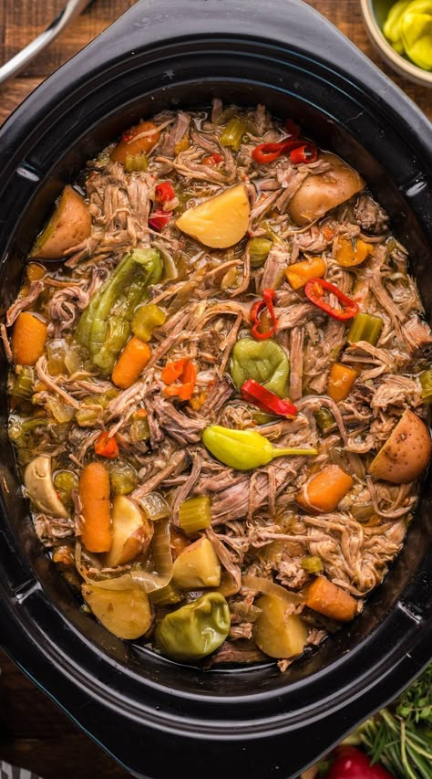 Slow Cooker Eye of Round Roast Crockpot Eye Of Round Roast, Round Roast Recipes, Brown Gravy Packet, Eye Of Round Roast, Italian Pot Roast, Eye Of Round, Crockpot Roast Recipes, Magical Slow Cooker, The Magical Slow Cooker