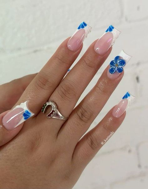 Blue Nails White Snowflake, Blue Habisquis Flower Nails, Blue Nails Square Medium, Dusty Blue Wedding Nails Bridesmaid, Light Blue Nails With Flower Design, Nails That Match Blue Dress, Blue Flowers Nails Design, Summer Nails Square Blue, Portugal Inspired Nails