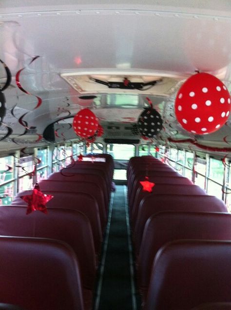 Bus decorating/team spirit Bus Decorating Ideas, Bus Decorations For Playoffs, Locker Room Game Day Decorations, School Spirit Decorations, School Spirit Photo Backdrop, Door Decorations Classroom Homecoming School Spirit, Team Spirit Ideas, Bus Decorations, Bus Activities