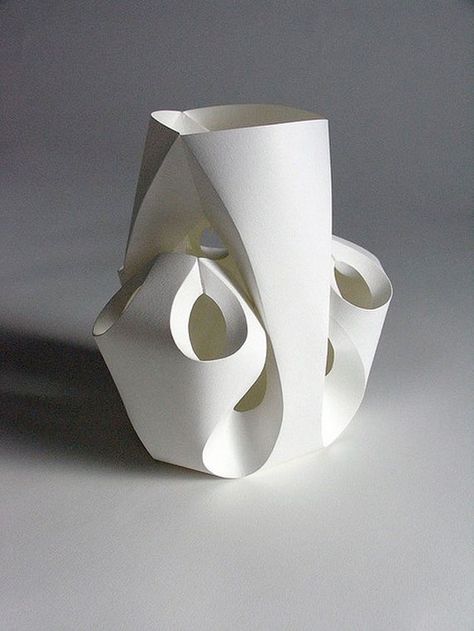 Three dimensional paper art by english sculptor Richard Sweeney. Richard Sweeney, Jen Stark, Paper Structure, Paper Art Sculpture, Paper Architecture, 3d Paper Art, Antony Gormley, Paper Engineering, Paper Folding