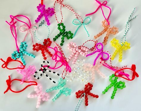 Beaded Bow Ornaments — Apricot Polkadot Diy Beaded Bow Ornaments, Beaded Bow Ornament Diy, Felt Bow Ornament, Bead Bow Ornament, Beaded Bow Ornament, Diy Bow Ornaments, Diy Bead Christmas Ornaments, Christmas Beaded Ornaments, Letter Ornaments Diy