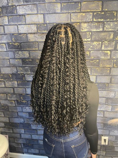 Yummy Twists Braids, Passion Boho Twist, Island Twist Mid Back, Passion Twists Hairstyles Medium, Long Boho Twists, Passion Twists Medium Length, Boho Passion Twists With Curls, Passion Twists With Curls, Fulani Twists