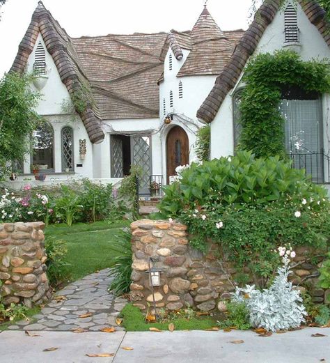 Fairy Tale Cottage House Plans, Home Exterior Cottage, Fairy Tale Homes, Exterior Cottage, Walker Design, Fairytale Houses, Fairy Tale Cottage, Storybook House, Tudor Cottage