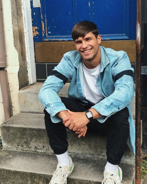 Miroslav Cech (@mirocech) • Instagram photos and videos Blue Da Ba Dee, Im Blue, September 8, Denim Button Up, Button Up Shirts, Instagram Photos, Photo And Video, Instagram Photo, Twitter