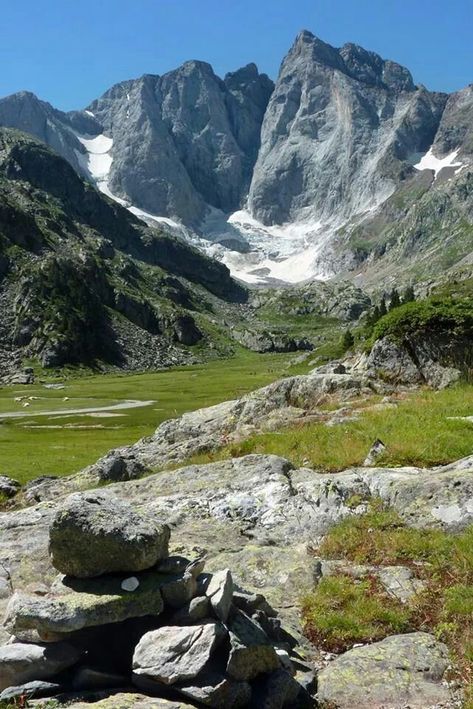 Mountain Hiking Aesthetic, French Pyrenees, Pyrenees France, Pyrenees Mountains, Rivers And Roads, Mountain Summer, Mountain Landscape Photography, Travel Around Europe, Mountain Photography