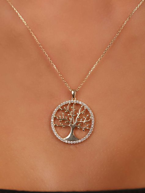 Family Tree Pendant, Tree Pendant Necklace, Quiver Tree, Family Tree Of Life, Necklace Family, Gold Tree Of Life, Feminine Necklace, Necklace Tree, Tree Of Life Jewelry