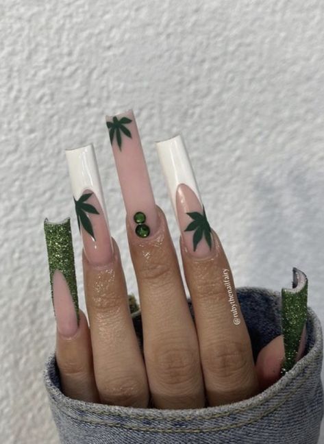 Springtime Nails, Red Acrylic Nails, Grunge Nails, French Tip Acrylic Nails, Dope Nail Designs, Makijaż Smokey Eye, Acrylic Nails Coffin Pink, Classy Acrylic Nails, Long Acrylic Nails Coffin