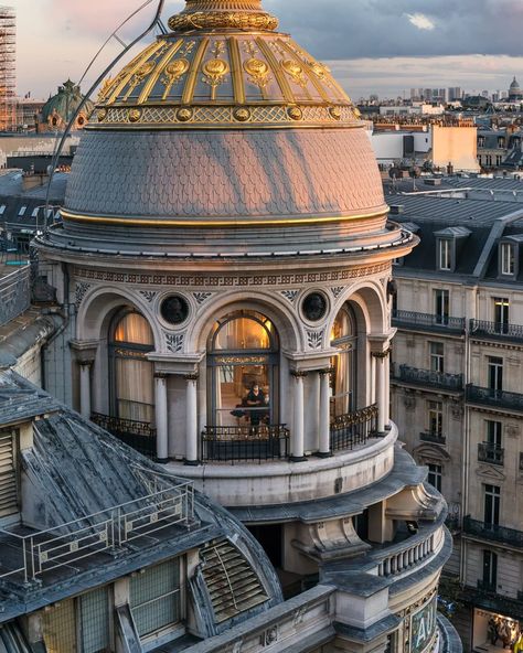 My Little Paris on Instagram: “Pour le plus beau coiffeur de Paris, ce salon plaide coupole. 🇬🇧: Find the best place for a hairstyle : dome. ✅ (📸: toits_de_paris)” Haussmann Architecture, Paris In May, Castle Plans, 20th Century Art, A Hairstyle, Hotel Building, Architecture Drawing Art, Classic Architecture, Futuristic City