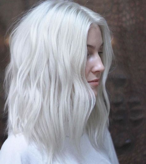 Long White Hair, Icy Blonde Hair, White Hair Color, White Blonde Hair, Instagram Goals, Icy Blonde, Platinum Hair, Platinum Blonde Hair, Hair Envy