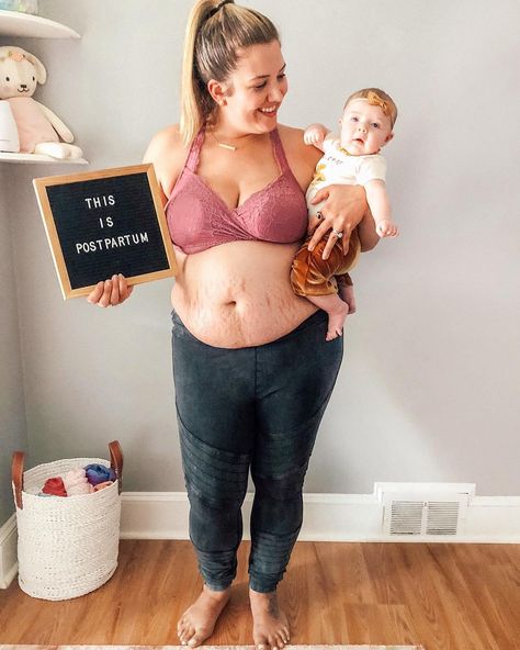 10 photos that celebrate and honour ‘imperfect’ post-baby bodies Post Pregnancy Body, Pregnancy Memes, Yoga Information, Baby Milestones Pictures, Mom Body, Belly Photos, Pregnancy Body, Postpartum Belly, Post Baby Body