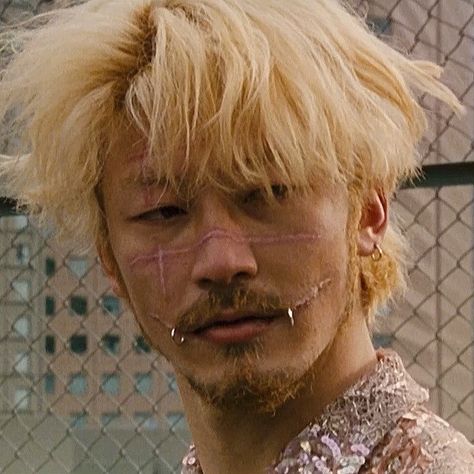 Asano Tadanobu, Ichi The Killer, Tadanobu Asano, Irl Pfp, Lord Help, Japanese Horror, Man Icon, Aesthetic People, Pose Reference Photo