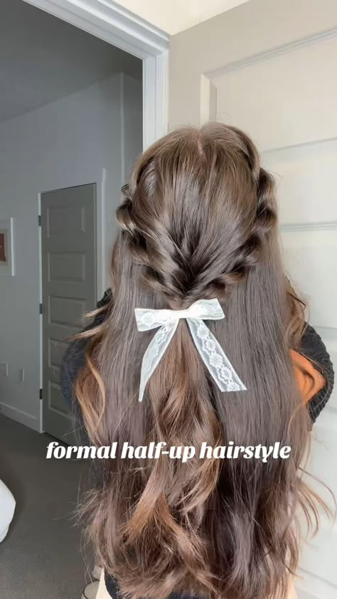 Check more at https://howcandothis.com/hairstyleideas/17018/ Half Up Half Down Hair Tutorial, Easy Hairstyles For Thick Hair, Hair Inspiration Long, Hairstyles For Thick Hair, Hairstyles For Layered Hair, Bow Hairstyle, School Hair, Trendy Hairstyle, Ribbon Hairstyle