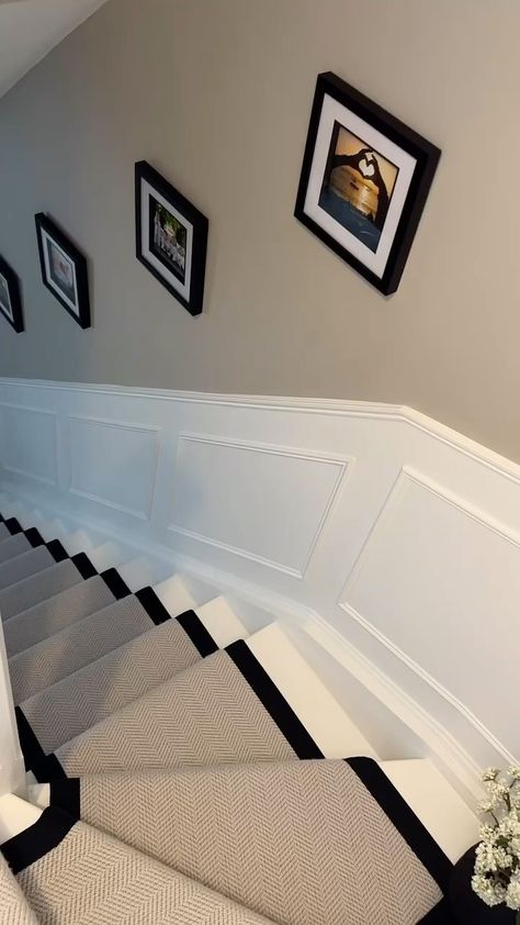 Lucy Corne @homepoppylane | Stair Transformation 🔥 Use HOMEPOPPYLANE for 10% off @floor.street Stair Runners and all flooring 🤍 ad #stairpanelling #stairrunner… | Instagram Hall Stairs Decor Ideas, Neutral Stairs And Landing, Neutral Landing Decor, Narrow Stairway Decorating Ideas, Small Hall Stairs And Landing Decor Narrow Hallways, Panelled Walls On Stairs, Stairs Between Walls, Hall And Stairs Panelling, Modern Traditional Hallway