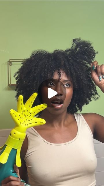 Tajanie | UGC Creator on Instagram: "How I diffuse my hair into the Afro :) might make second video with additional tips 💋 #diffuse #curlyhair" How To Diffuse 4c Hair, Diffuse 4c Hair, Diffusing 4c Hair, 4c Hair Afro, Diffusing Natural 4c Hair, Diffuser Hair, Using Diffuser On Curly Hair, Curly Hair Diffuser Before And After, Diffusing Curly Hair Videos