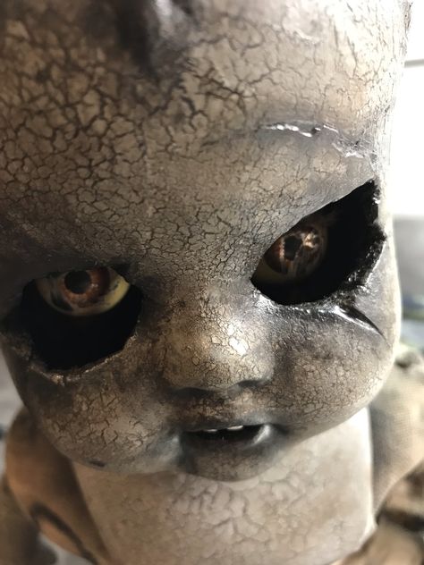 Porcelain Dolls Creepy, Haunted Doll Aesthetic, Scary Dolls Creepy, Creepy Puppet, Spooky Dolls, Paranormal Aesthetic, Zombie Kid, Creepy Baby Dolls, Newark Ohio