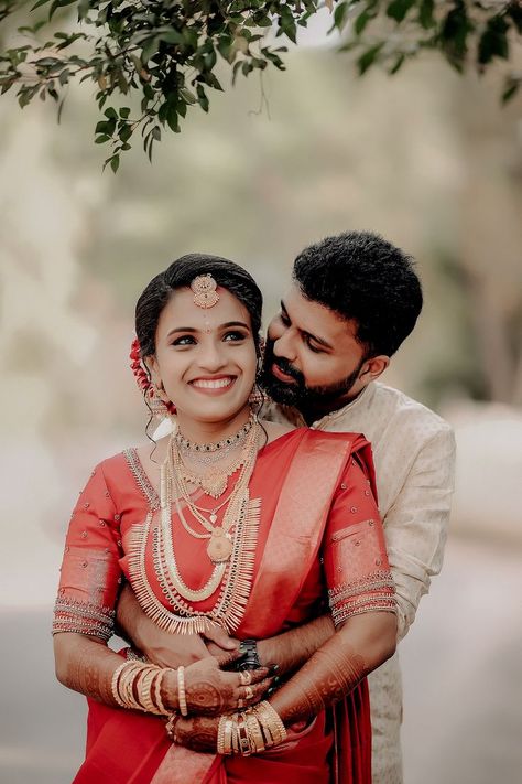 anooj madhusoodhanan wedding images Hindu Wedding Photos, Engagement Portraits Poses, Marriage Poses, Marriage Stills, Indian Bride Photography Poses, Indian Wedding Poses, Bride Photos Poses, Engagement Photography Poses, Indian Wedding Photography Couples