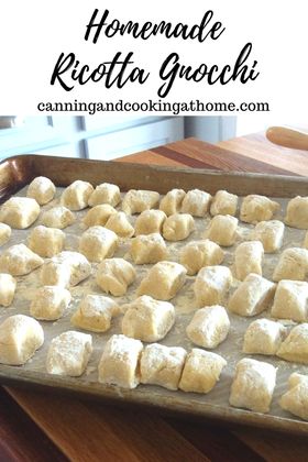 Philipino Food, Gnocchi Recipes Easy, Gnocchi Recipes Homemade, Pasta Gnocchi, Potatoe Recipes, Foxy Folksy, Italian Feast, Ricotta Gnocchi, Making Gnocchi