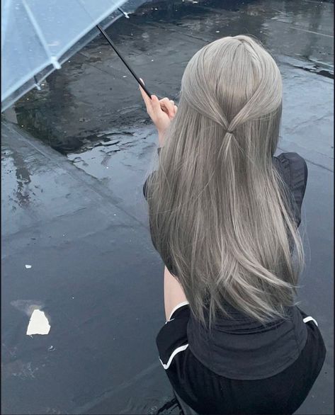 Beige Gray Hair, Pearl Beige Hair, Ashy Beige Hair, Grey Hair Korean, Hear Color, Beige Hair Color, Silver Gray Hair, Ashy Blonde Hair, Ash Grey Hair