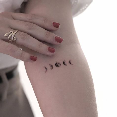 Moon Elbow Tattoo, Tattoo Above Elbow, Cycle Tattoo, Moon Cycle Tattoo, Inner Elbow Tattoos, Small Moon Tattoos, Moon Phases Tattoo, Elbow Tattoo, Moon Tattoo Designs