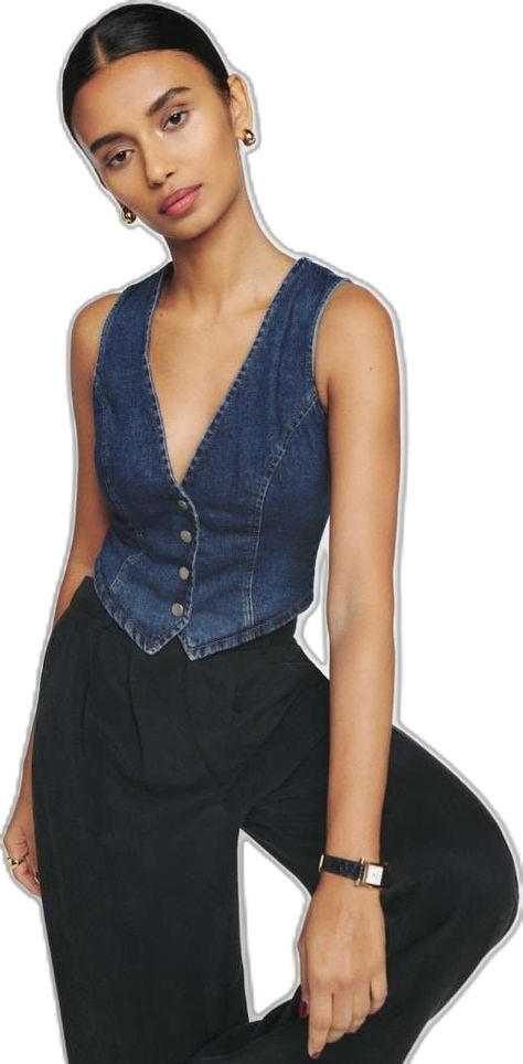 Tops 2024 Trends, Denim Top Outfit Women, How To Style A Denim Top, Denim On Denim Outfits For Women, Denim Vest Outfits For Women, Denim Tops Women, Denim Bustier Outfit, Denim And Diamonds Outfit, Jeans Top Outfit