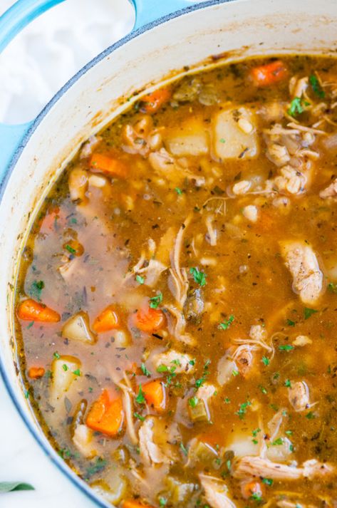 Chicken and Barley Stew - Aberdeen's Kitchen Barley Stew, Healthy Stew, Beef Barley, Vegetarian Soup Recipes, Barley Soup, Soup Recipes Slow Cooker, Soup And Stew, Think Food, Easy Soups