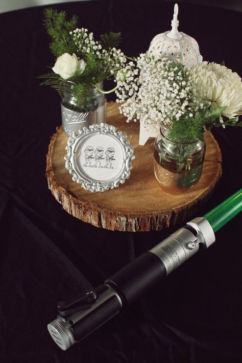 Star Wars Wedding Table Decorations, Rustic Star Wars Wedding, Star Wars Bridesmaid Dresses, Classy Star Wars Party, Star Wars Wedding Centerpieces, Subtle Star Wars Wedding Ideas, Star Wars Centerpiece Wedding, Star Wars Wedding Theme Ideas, Elegant Star Wars Wedding