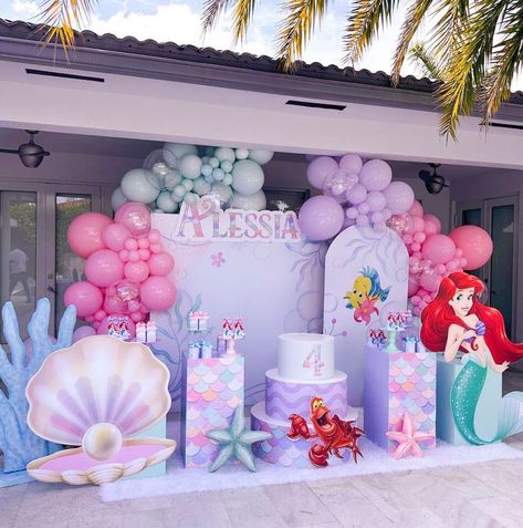 Melissa Betancourt | Sirenita! #sereia #festasereia #mermaid #mermaidparty #kidspartyideas #celebration #miamiparties #kidspartydecor | Instagram Mermaids Birthday Party Ideas, Kids 1st Birthday Party Ideas, 4th Birthday Mermaid Theme, Baby Ariel Birthday Party, Mermaid Decorations Birthday, Ariel The Little Mermaid Birthday Party, Little Mermaid 1st Birthday Party, Disney Little Mermaid Birthday Party, Ariel Mermaid Birthday Party