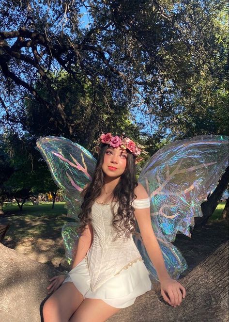 Fairy Halloween Costumes With Corset, Fairies Costume Halloween, Fairy Costume Easy, Fairy Halloween Costumes Aesthetic, Fairy Outfit Halloween, Fairy Party Outfit, Cottagecore Halloween Costume, Simple Fairy Costume, Faries Halloween Costumes