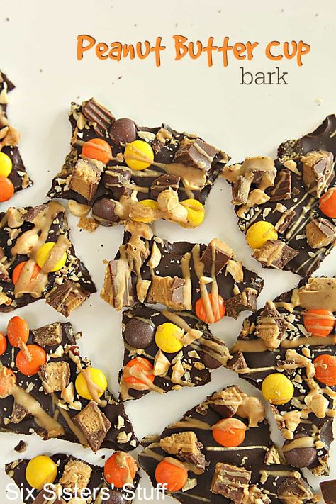 Chocolate Bark Candy has got to be the easiest candy in the world to make. Start with chocolate almond bark, candy melts, baking chocolate or even chocolate chips and then add in your favorite mix ins. There is no wrong recipe for it. Add in candy, cookies, nuts, even bacon. let your imagination go wild! Chocolate Bark Candy, Making Peanut Butter, Leftover Halloween Candy, Reese's Pieces, Chocolate Candy Recipes, Six Sisters Stuff, Candy Bark, Homemade Candy, Bark Recipe