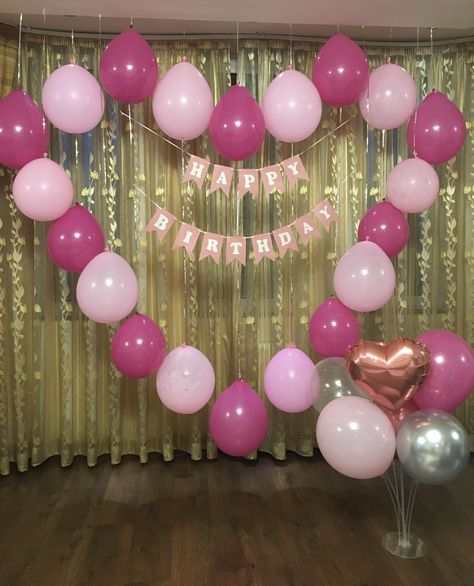 How To Decorate A Room For A Birthday, Hubby Birthday Decoration Ideas, Mother Birthday Decoration Ideas, Birthday Decors At Home, Birthday Decorated Room, Simple Birthday Decors, Holi Theme Decoration At Home, Easy Bday Decoration Ideas At Home, Anniversary Decoration Ideas At Home Diy