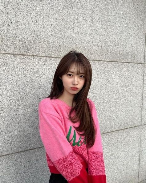 Kim Sihyeon, Sihyeon Everglow, Everglow Sihyeon, Ghost Light, Starting From The Bottom, K Pop Music, Instagram Update, Girl Group, My Girl