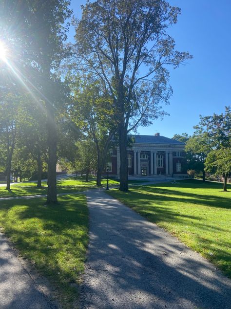 Bates College Aesthetic, Bates College, College Aesthetic, Best Horror Movies, Best Horrors, Visual Diary, Horror Movies, Collage, Pins