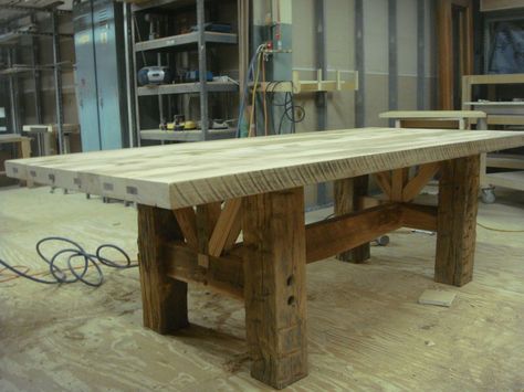 Barn Wood Projects, Diy Esstisch, Farmhouse Table Plans, Wood Table Design, Timber Table, Outdoor Patio Table, Diy Dining Table, Diy Farmhouse Table, Budget Design