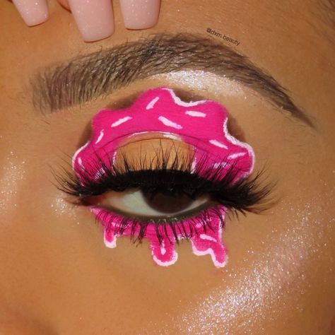 Donut Costume, Creative Eyeliner, Special Makeup, Make Up Inspo, Makeup Eye Looks, Dipbrow, Halloween Make Up, Glam Makeup, Artistry Makeup