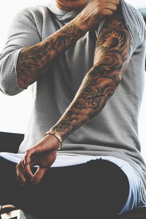 Cloud Tattoos, Cloud Tattoo Design, Justin Bieber Tattoos, Tatoo 3d, Forearm Sleeve, Cool Arm Tattoos, Tattoo Inspiration Men, Forearm Sleeve Tattoos, Cloud Tattoo