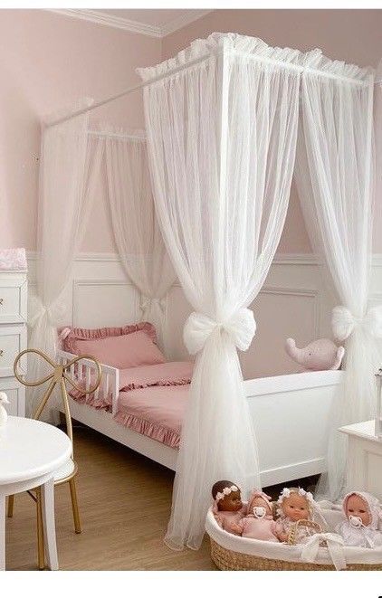 Girls Furniture, Bedroom Wall Decor Ideas, Indian Room, Bedroom Decor For Small Rooms, Princess Bedroom, Toddler Girl Room, Kids Bedroom Inspiration, Purple Rooms, Princess Room