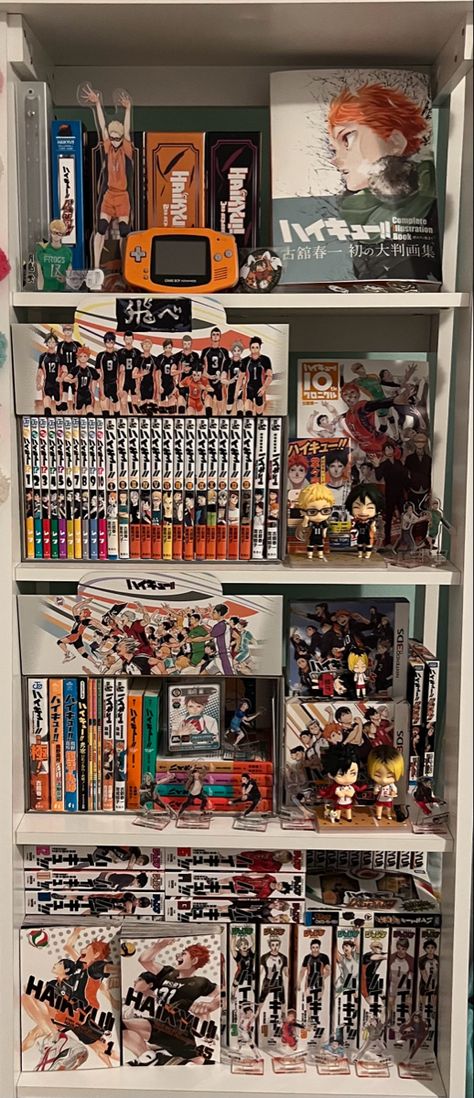 Haikyuu Manga Collection, Manga Collection Display, Naruto Shelf, Anime Collection Room, Manga Collection Shelf, Manga Collection Room Aesthetic, Manga Collection Room, Book Shelves Aesthetic, Manga Shelf Ideas