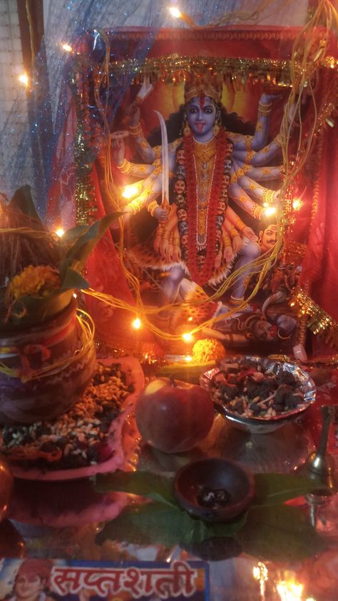 Pooja Aesthetic, Kali Altar, Temple Snap, Mahakali Maa, Devin Art, Kali Hindu, Kali Maa, Disney Movie Art, Indian Goddess Kali