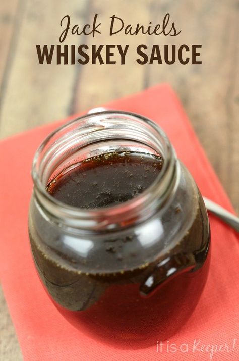 This Jack Daniels Glaze recipe is sweet, peppery and packed with flavor! Jack Daniels Marinade, Jack Daniels Glaze, Jack Daniels Recipes, Jack Daniels Sauce, Whiskey Sauce, Bourbon Sauce, Bourbon Glaze, Barbecue Sauce Recipes, Marinade Sauce