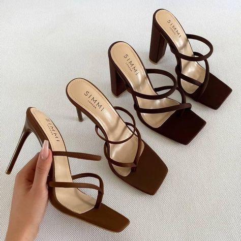 Elegant Shoes Heels, Classy Sandals, Pretty Heels, Fancy Heels, Block Heel Mules, Trendy Heels, Pretty Sandals, Cute Shoes Heels, Shoes Heels Classy