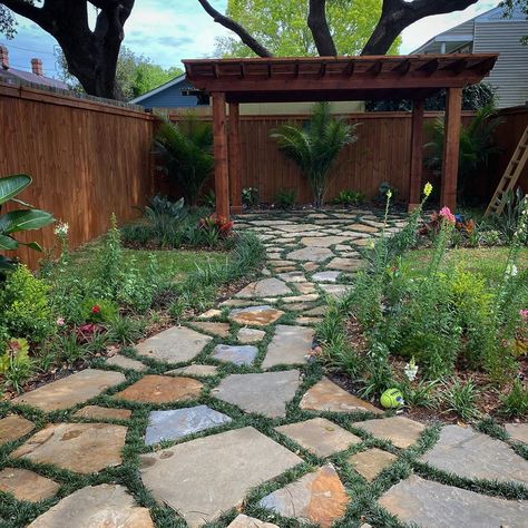 Crazy Pavers Stepping Stones, Planting Between Pavers, Pavers And Grass Backyard, Mondo Grass Pavers, Mondo Grass Between Pavers, Paver Walkway With Grass In Between, Paver Patio With Grass In Between, Pavers In Grass Lawn, Diy Pavers Walkway