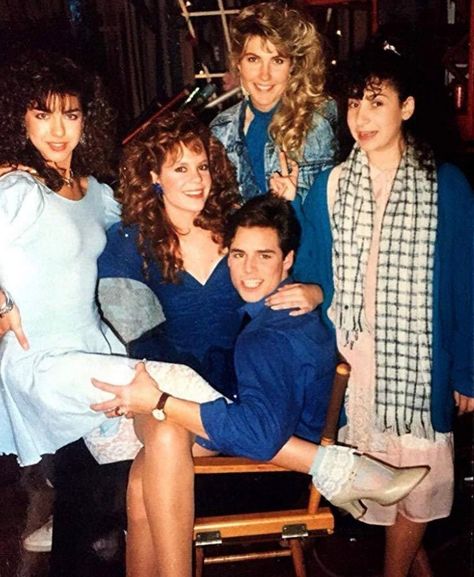 1980s fashion Dan Gauthier, Teen Witch Movie, Adventures In Babysitting 1987, Robyn Lively, School Movies, Early 90s Fashion, 80’s Aesthetic, Old School Movies, Nostalgia Childhood