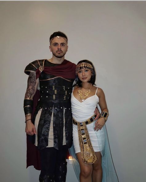 Elaborate Couples Costumes, Greek Halloween Costumes Couples, Historical Couples Costumes, Greek God And Goddess Costume Couple, Couples Halloween Costume Ideas Creative, Greek Halloween Costumes, Creative Couples Costumes, Julius Caesar Costume, Couple Costume Ideas