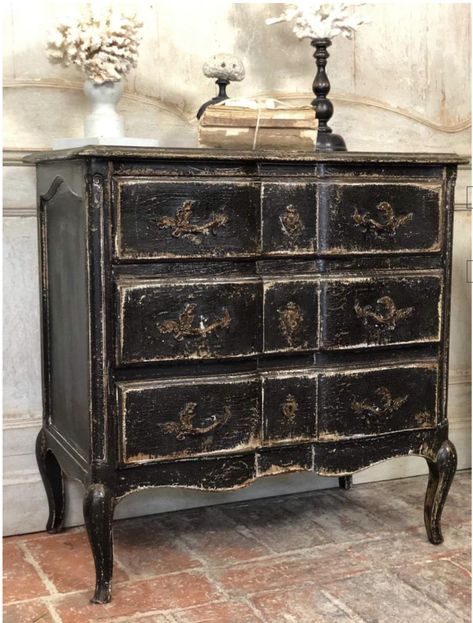 Wine Country Decor, Decoupaged Furniture, Dark Cottagecore Decor, Old World Furniture, Patina Style, Gallery Furniture, Antique French Furniture, Rustic Doors, Black Furniture