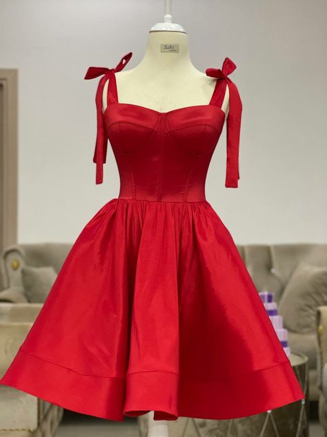 Cute Short Red Dresses, Puffy Red Dress Short, Damas Red Dress, Red Poofy Dresses Short, Red Dresses For Damas, Red Bustier Dress, Short Red Corset Dress, Pretty Red Dresses Short, Short Red Wedding Dress