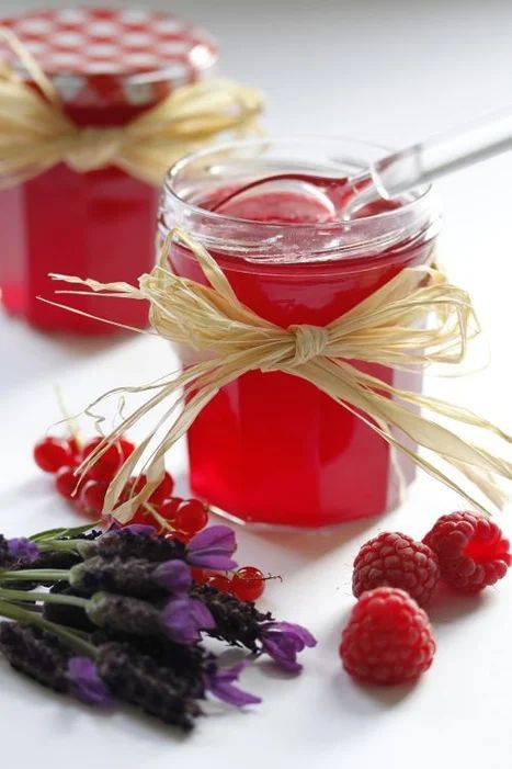 Lavender Jelly, Currant Jelly, Lavender Recipes, Canning Jam, Jam And Jelly, Jelly Recipes, Jams & Jellies, Jam Recipes, Fresh Berries